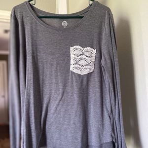 NWOT ls grey tee with accent pocket